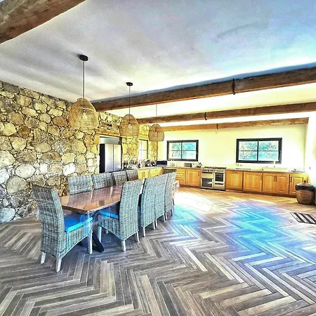 Holiday home New House With Indoor Pool In Balagne